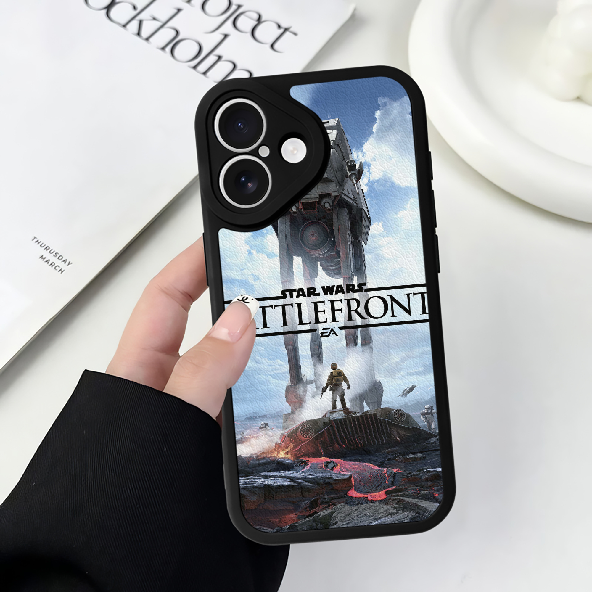 （画像用） スター・ウォーズ Star Wars 【iPhone 16シリーズ対応】シリコンスマホケース（レザー調） 材質：シリコン